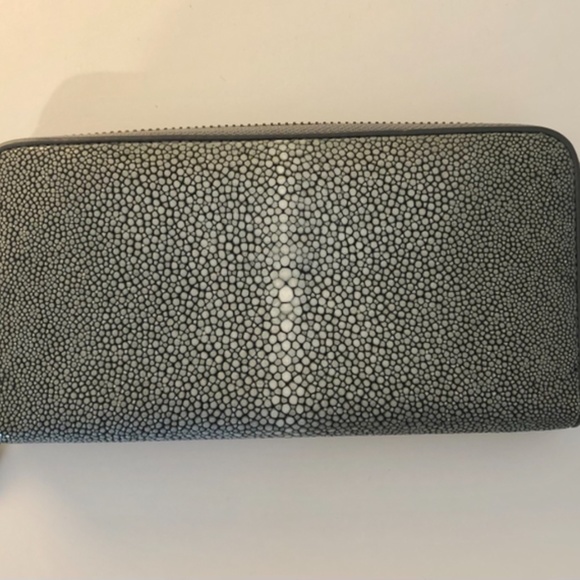 New VIVO Studios Stingray Leather Wallet / Purse - Picture 2 of 4